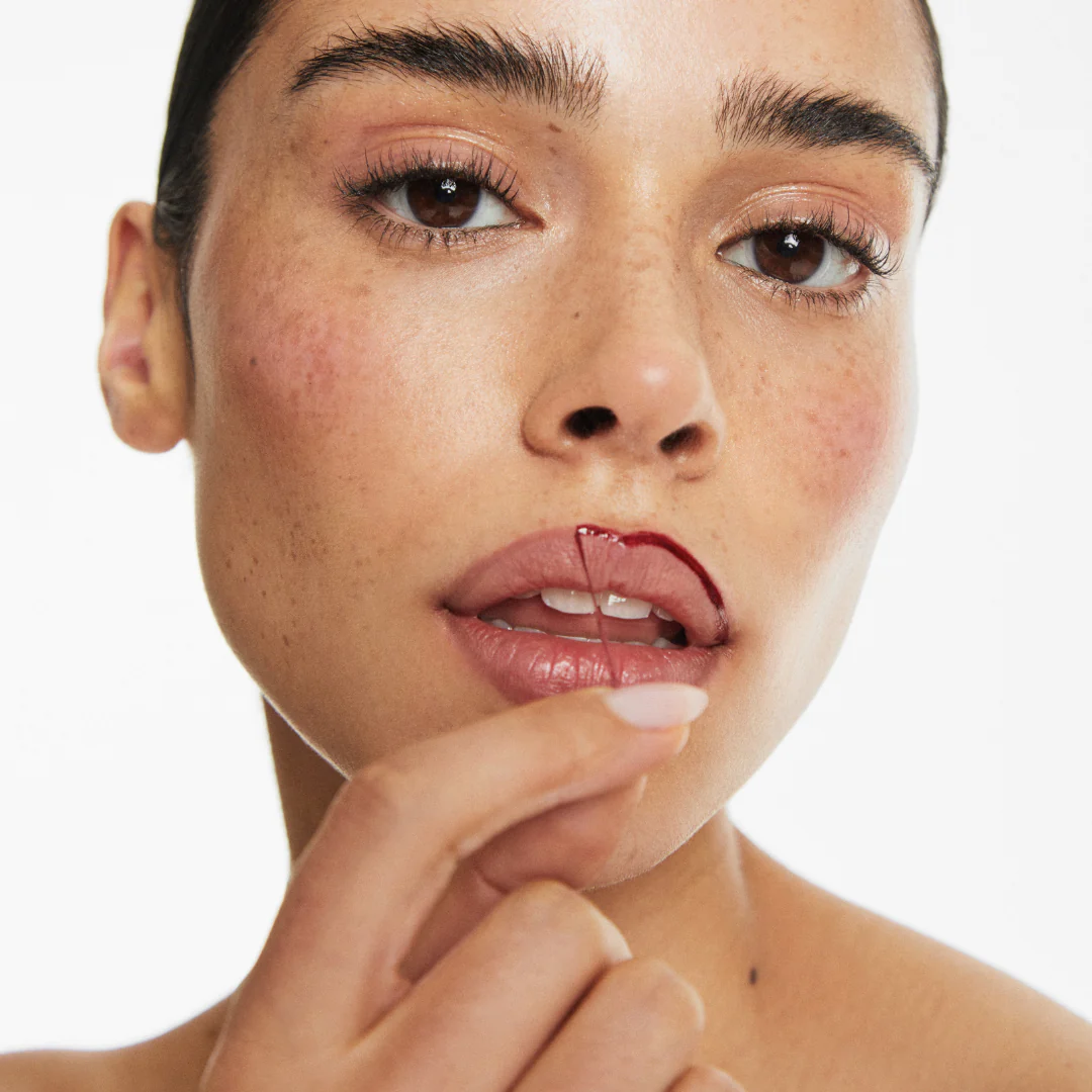 GlossUp-Soyulabilir Dudak Kalemi - Peel-Off Lip Tattoo